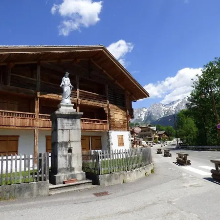 Charmant 3 Pieces Renove Avec Sauna Et Jacuzzi Pour 6 Pers. Au Grand-Bornand - Fr-1-458-107 Apartman *